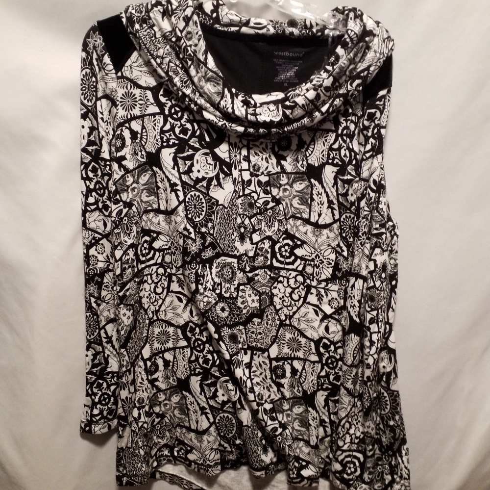 Cowneck Tunic Black and white